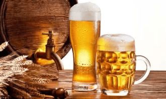 啤酒與白酒，誰(shuí)更傷身？酒精飲料的真相與警示